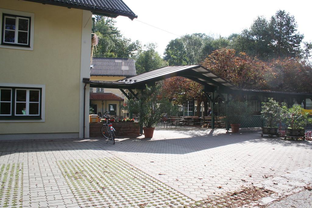 Gasthaus Uberfuhr Hotel Elsbethen Exterior photo
